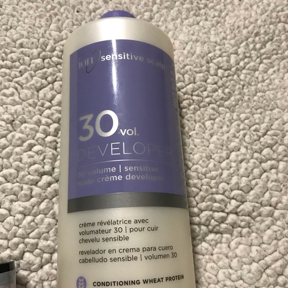 Hair Color and Developer - Picture 3 of 3